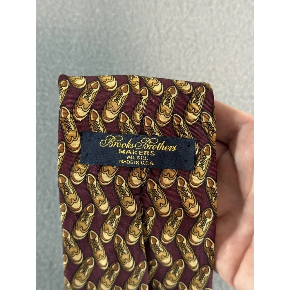 Vintage Brooks Brothers Tie‎ Mens One Size Red Silk Shoes Car Print Made USA